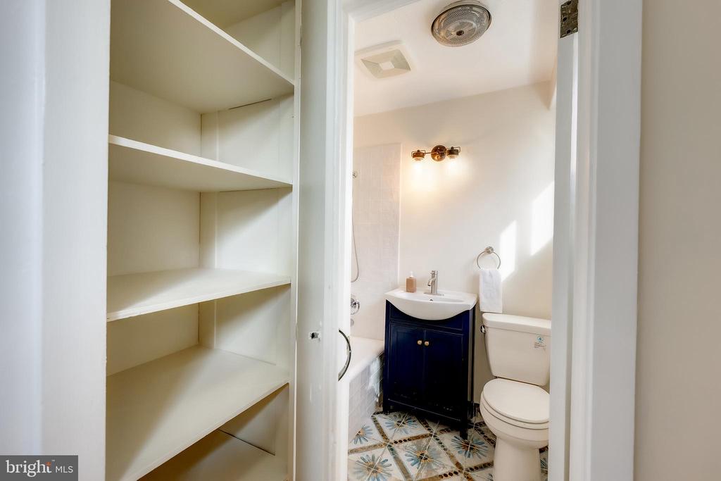 14-K Laurel Hill Rd