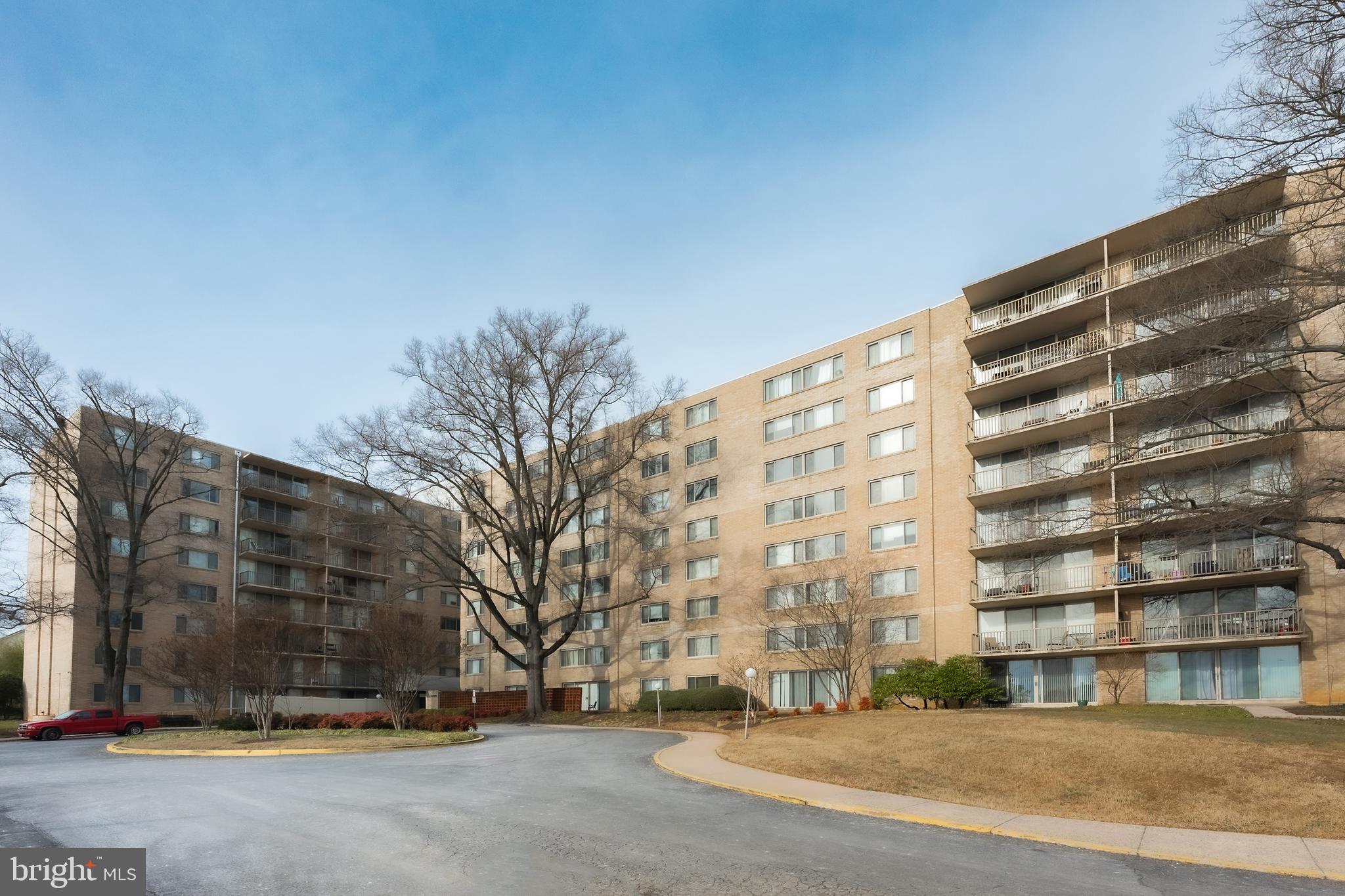 4410 Oglethorpe St #216