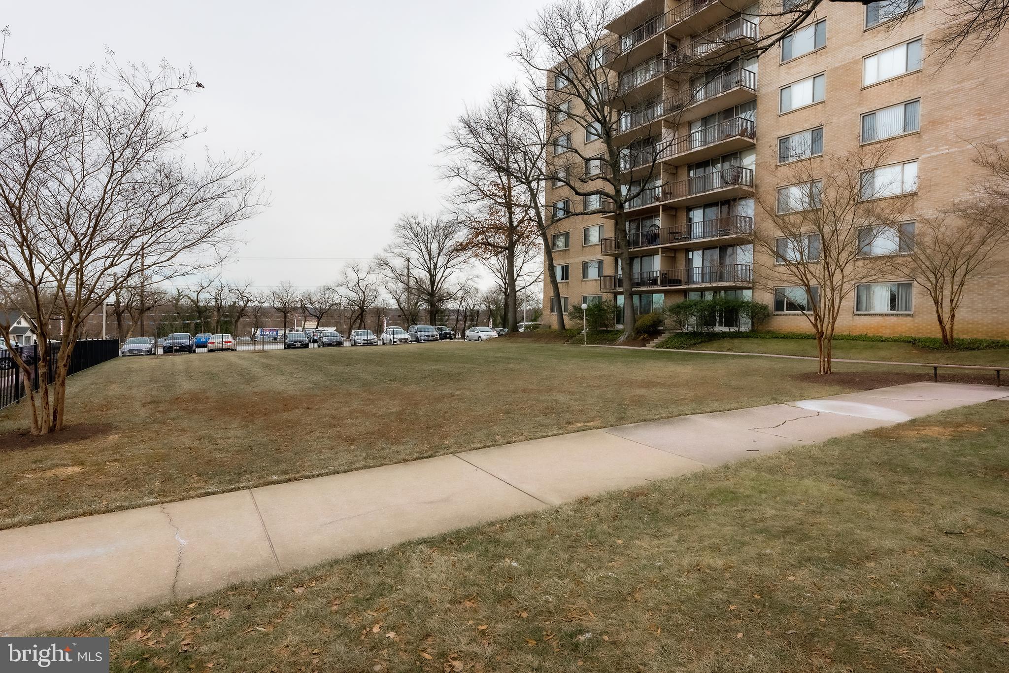 4410 Oglethorpe St #216