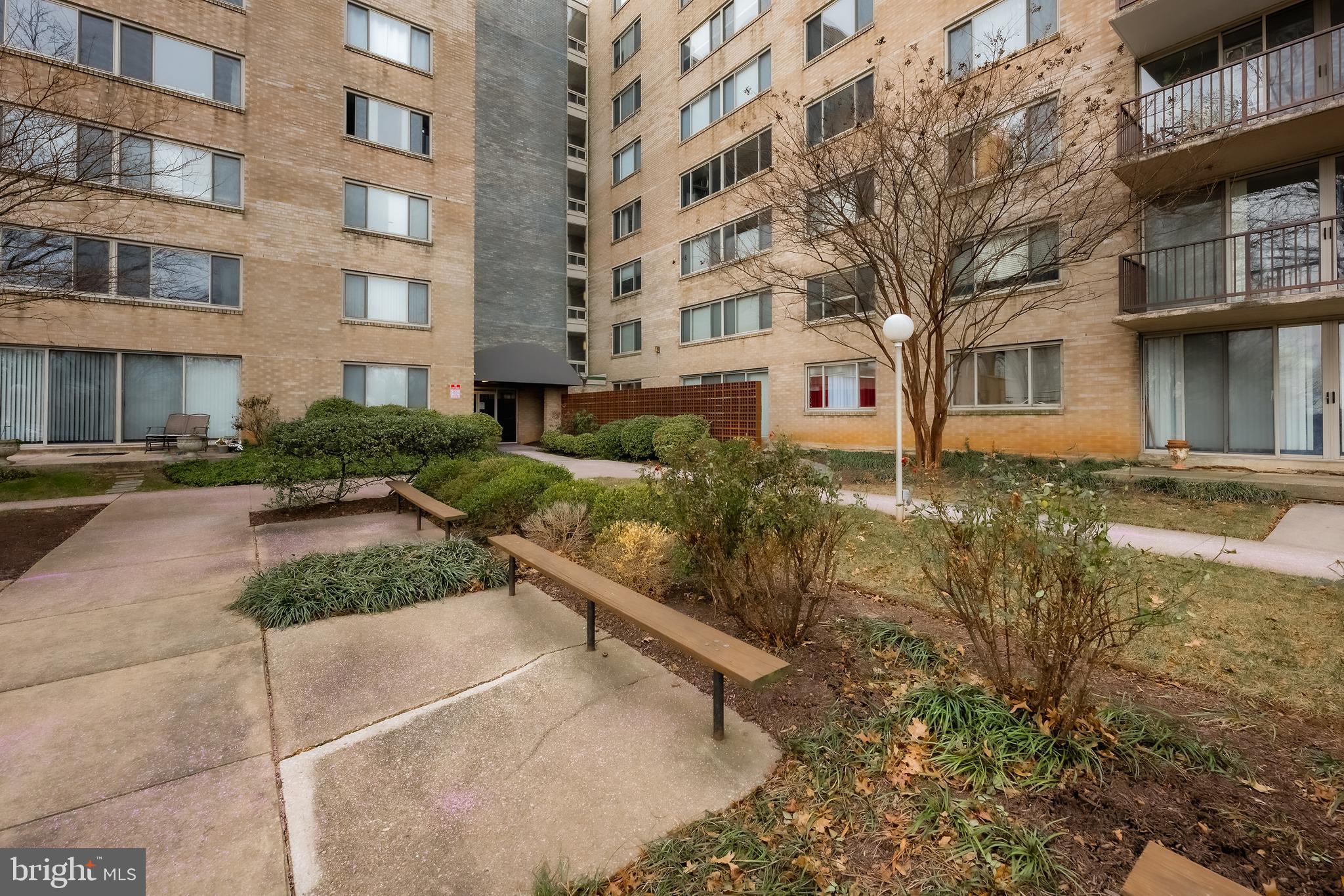 4410 Oglethorpe St #216