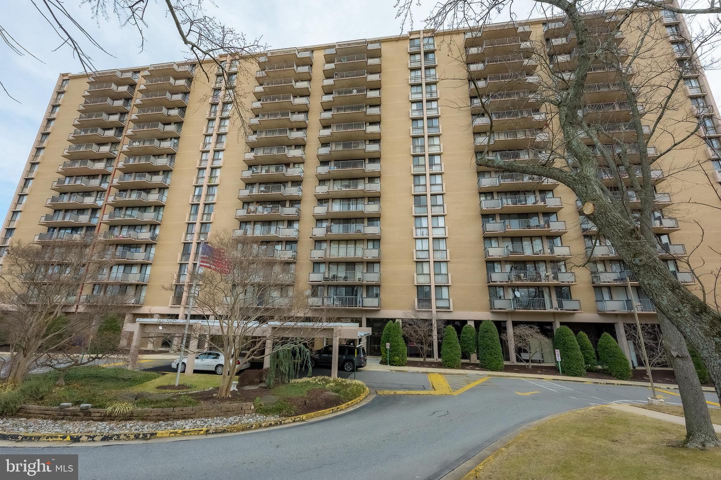 6100 Westchester Park Dr #1408