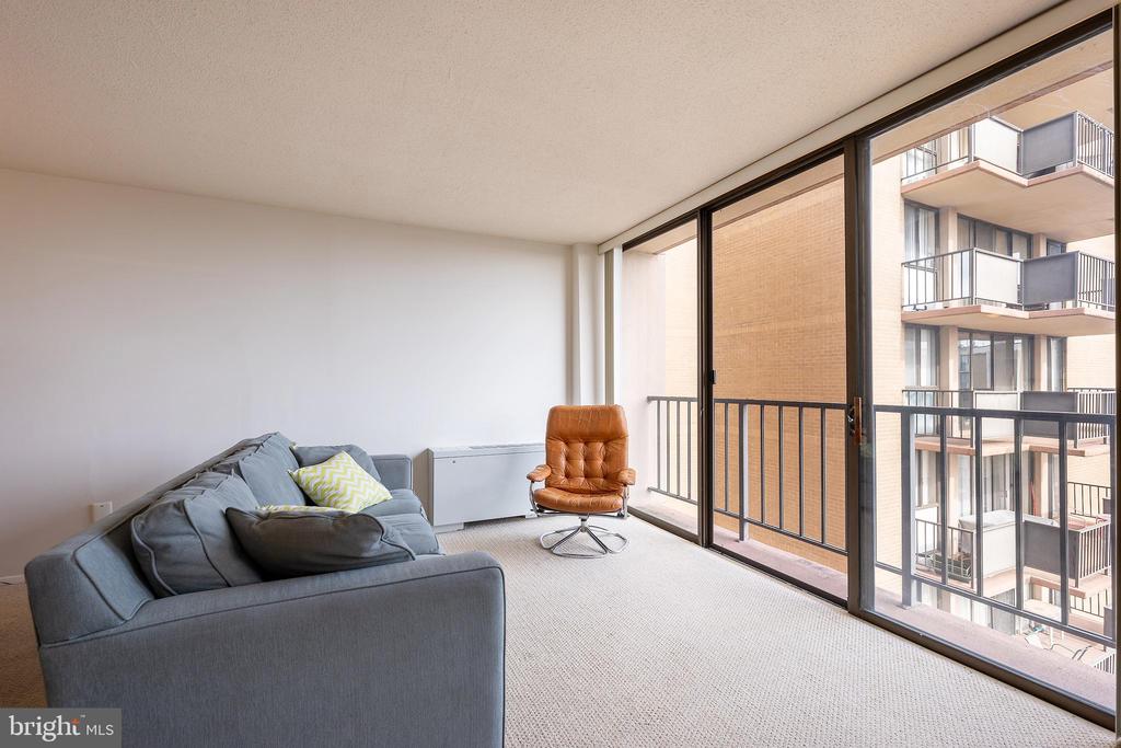6100 Westchester Park Dr #1408