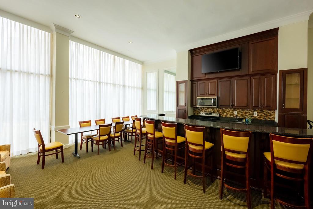 6100 Westchester Park Dr #1408