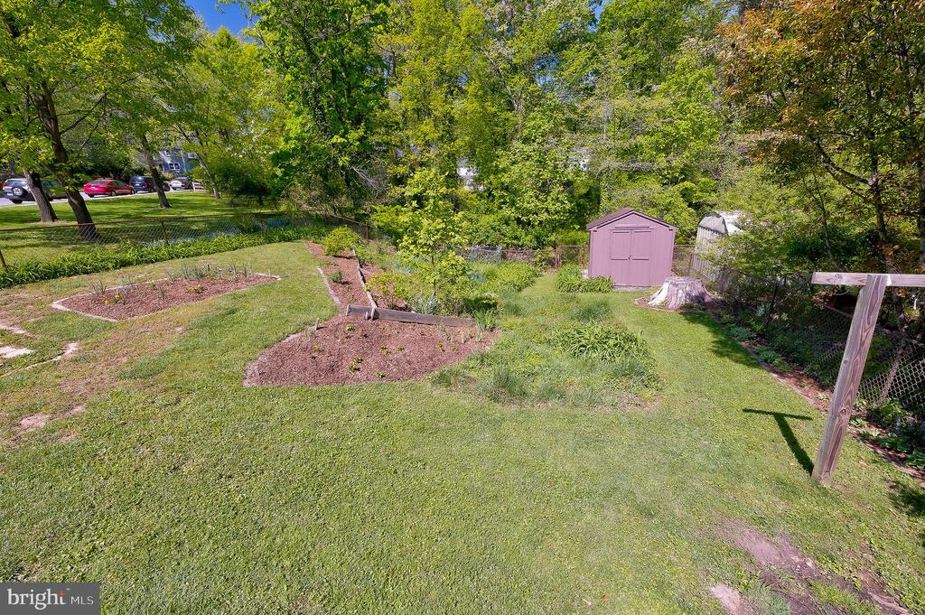 50-F Ridge Rd