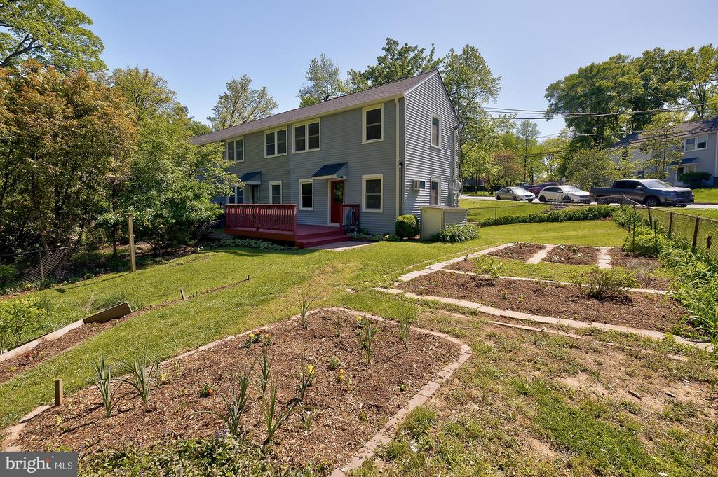 50-F Ridge Rd