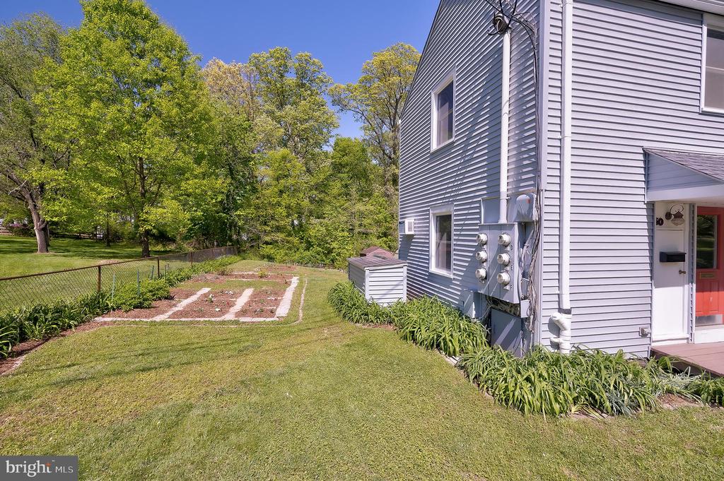 50-F Ridge Rd