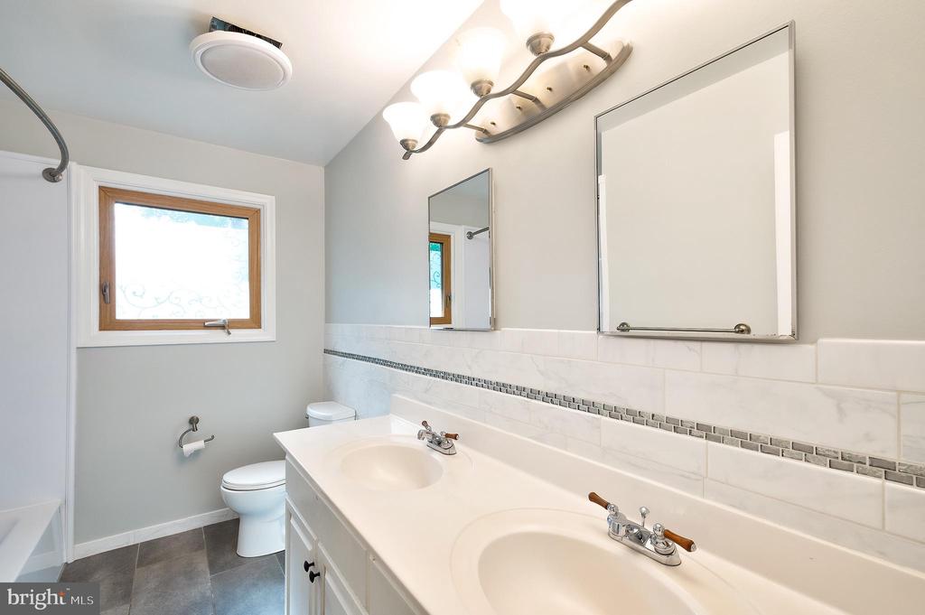 106 Tamarisk Ct