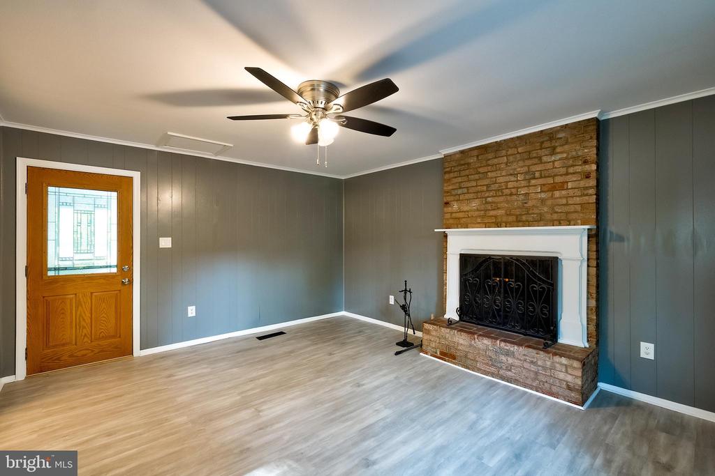 106 Tamarisk Ct