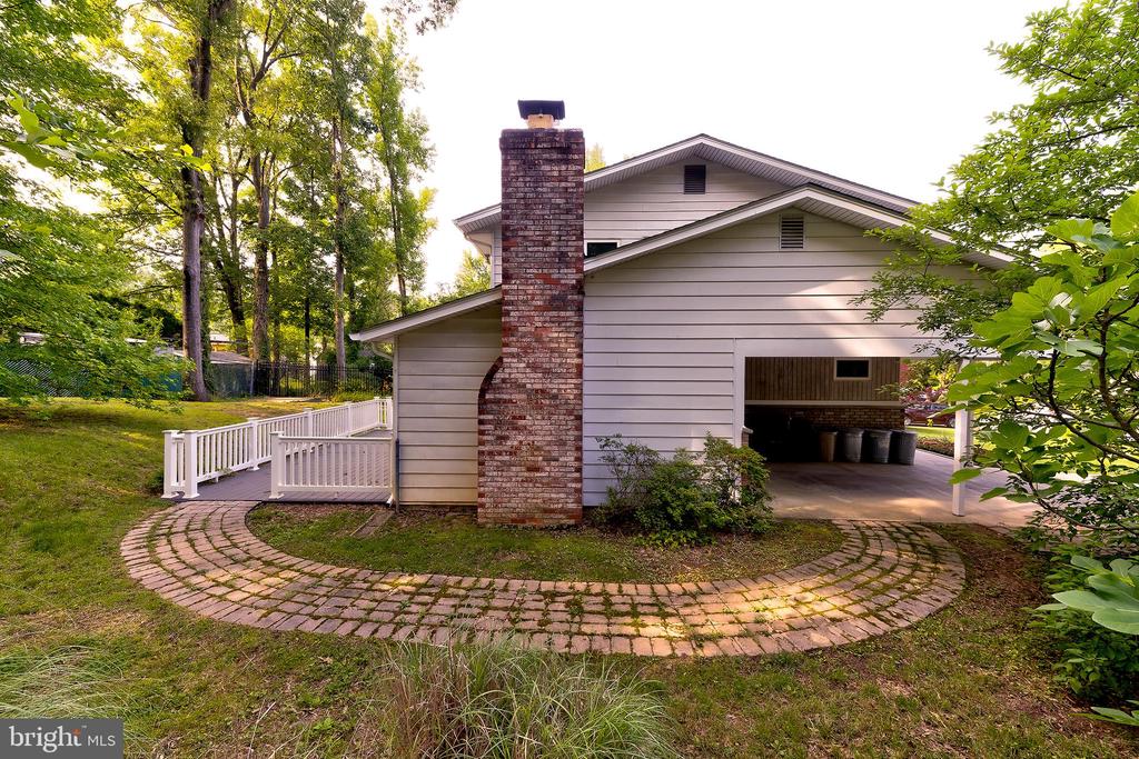 106 Tamarisk Ct