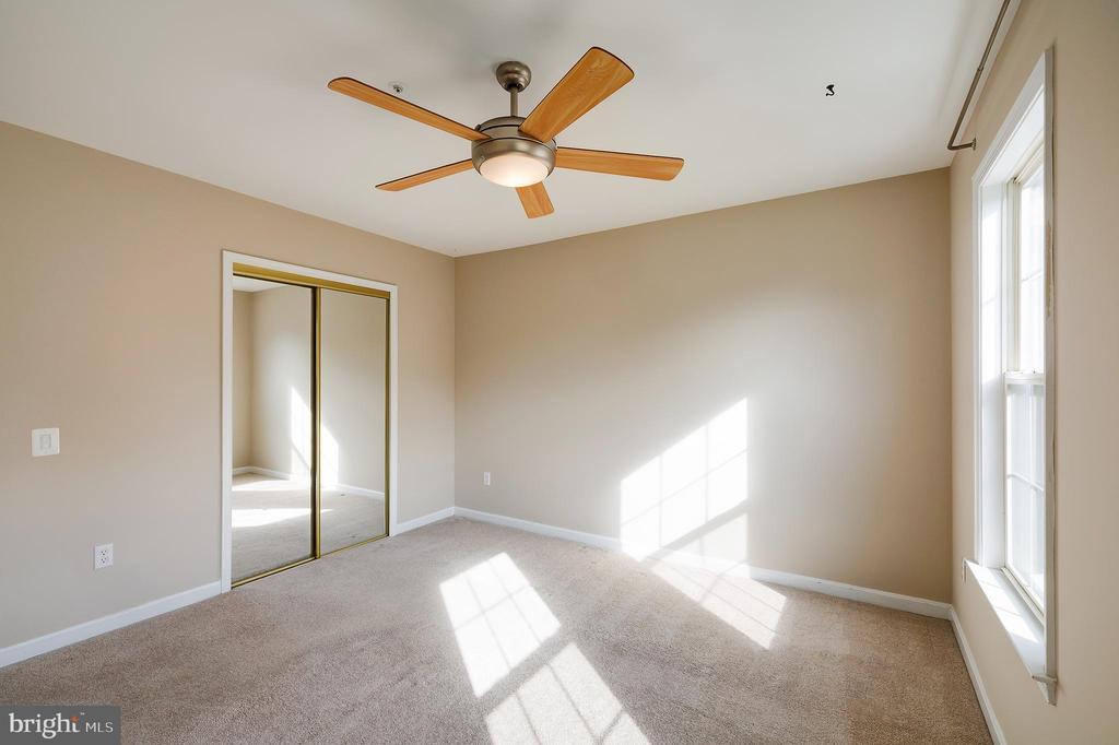 7428 QUAIL RIDGE LANE