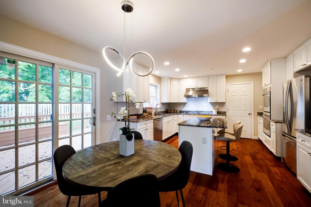 7428 QUAIL RIDGE LANE