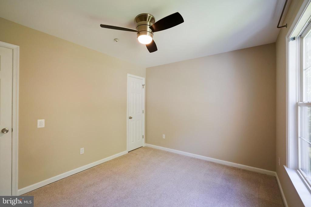 7428 QUAIL RIDGE LANE