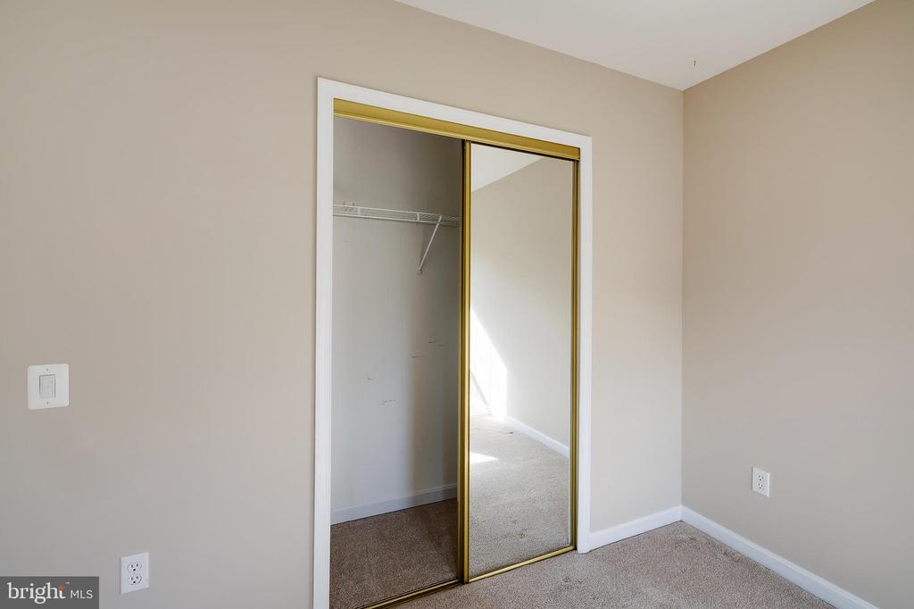 7428 QUAIL RIDGE LANE