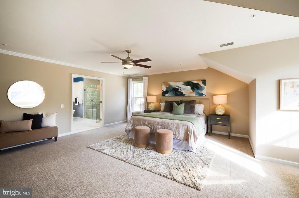 7428 QUAIL RIDGE LANE