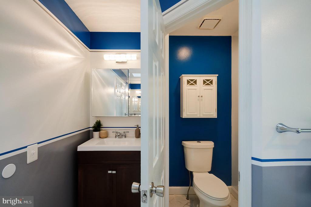 7428 QUAIL RIDGE LANE