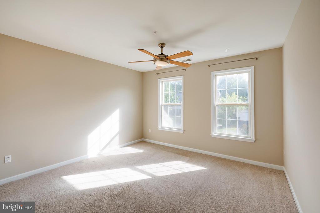 7428 QUAIL RIDGE LANE