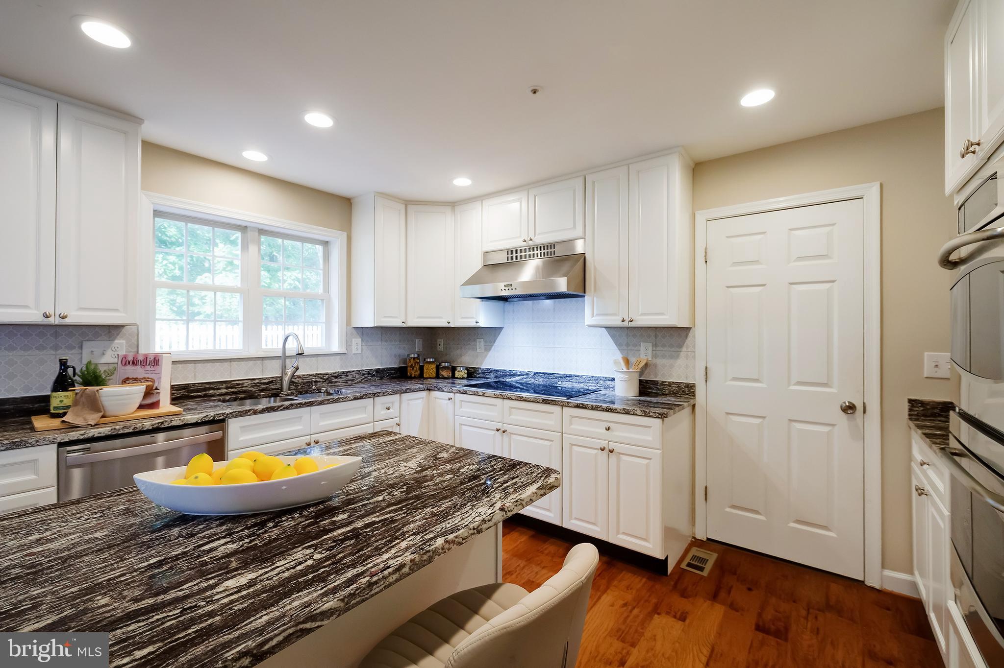 7428 QUAIL RIDGE LANE