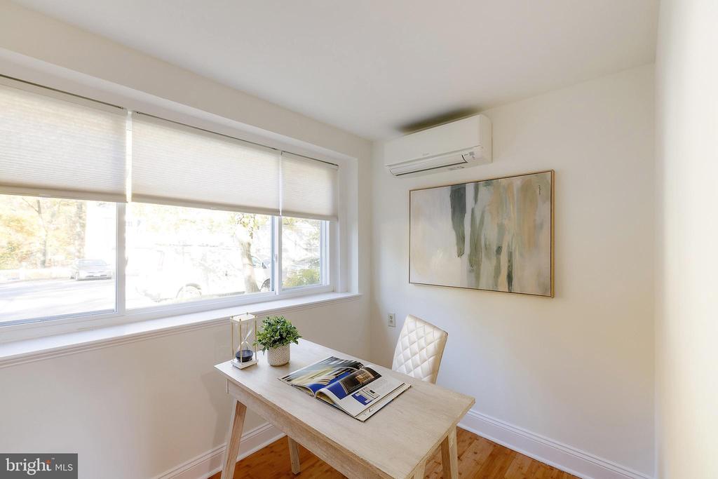10 HILLSIDE ROAD A