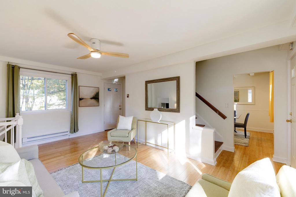 10 HILLSIDE ROAD A