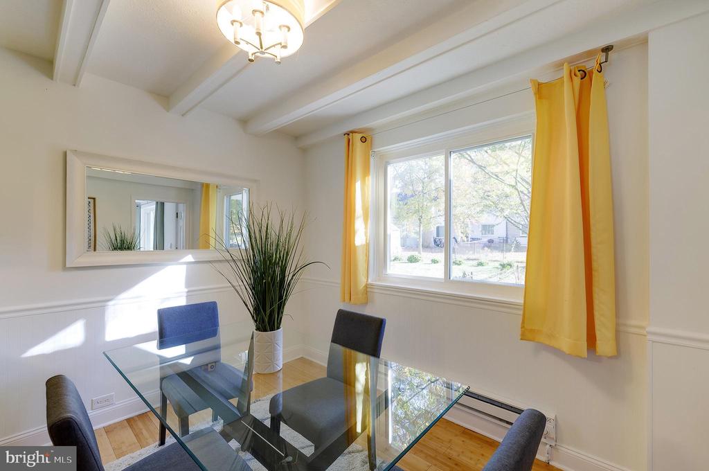 10 HILLSIDE ROAD A