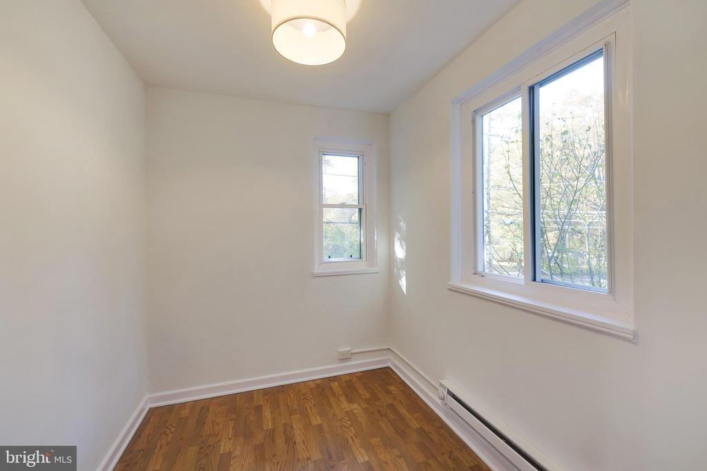 10 HILLSIDE ROAD A