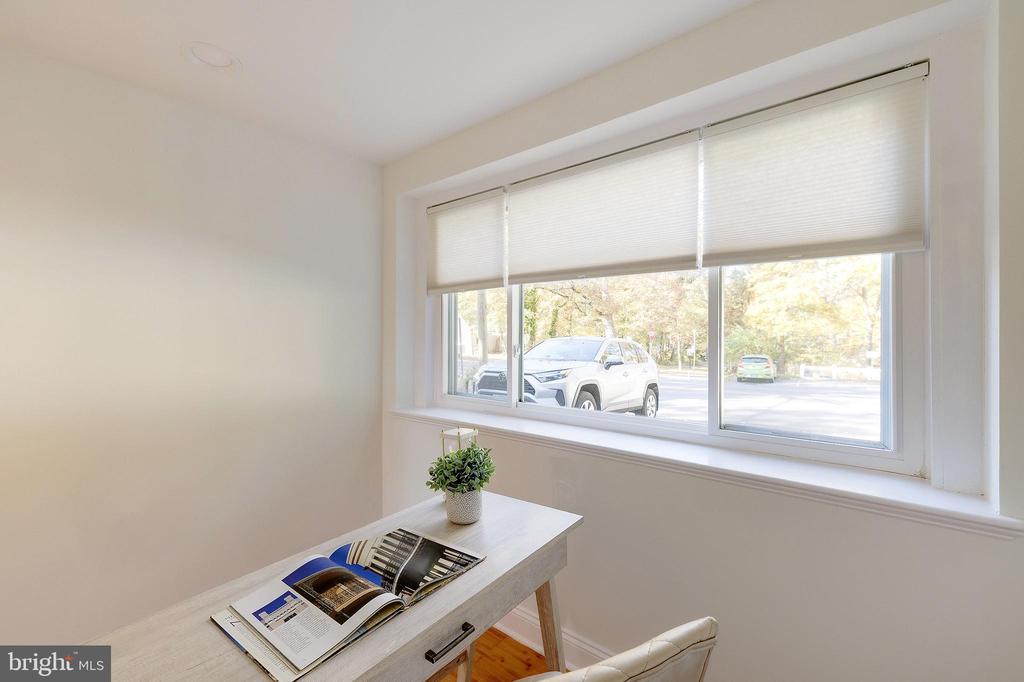 10 HILLSIDE ROAD A
