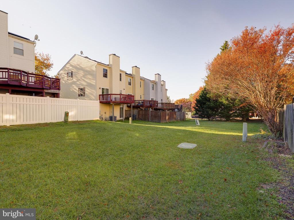 7851 EMILYS WAY