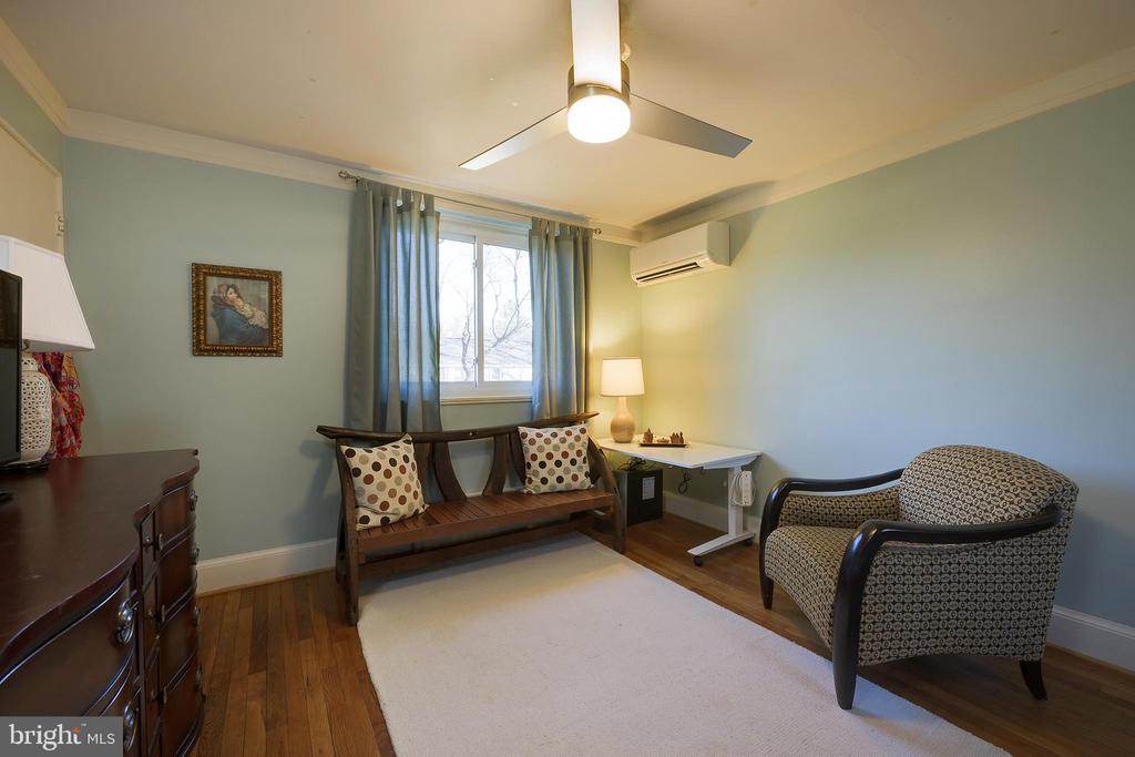 1 NORTHWAY F