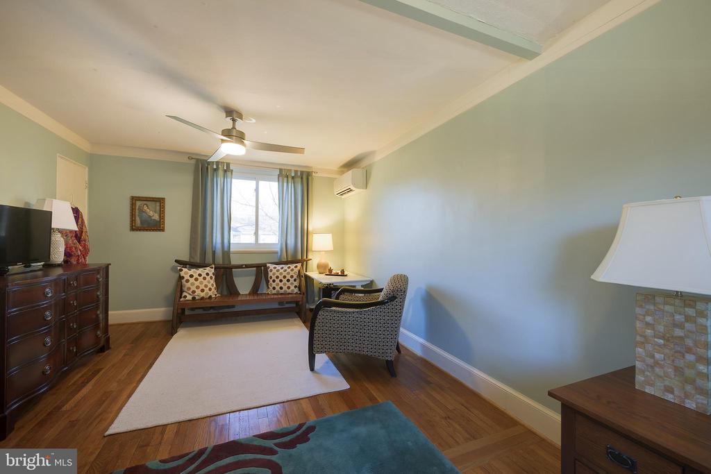1 NORTHWAY F