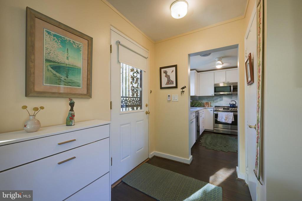 1 NORTHWAY F