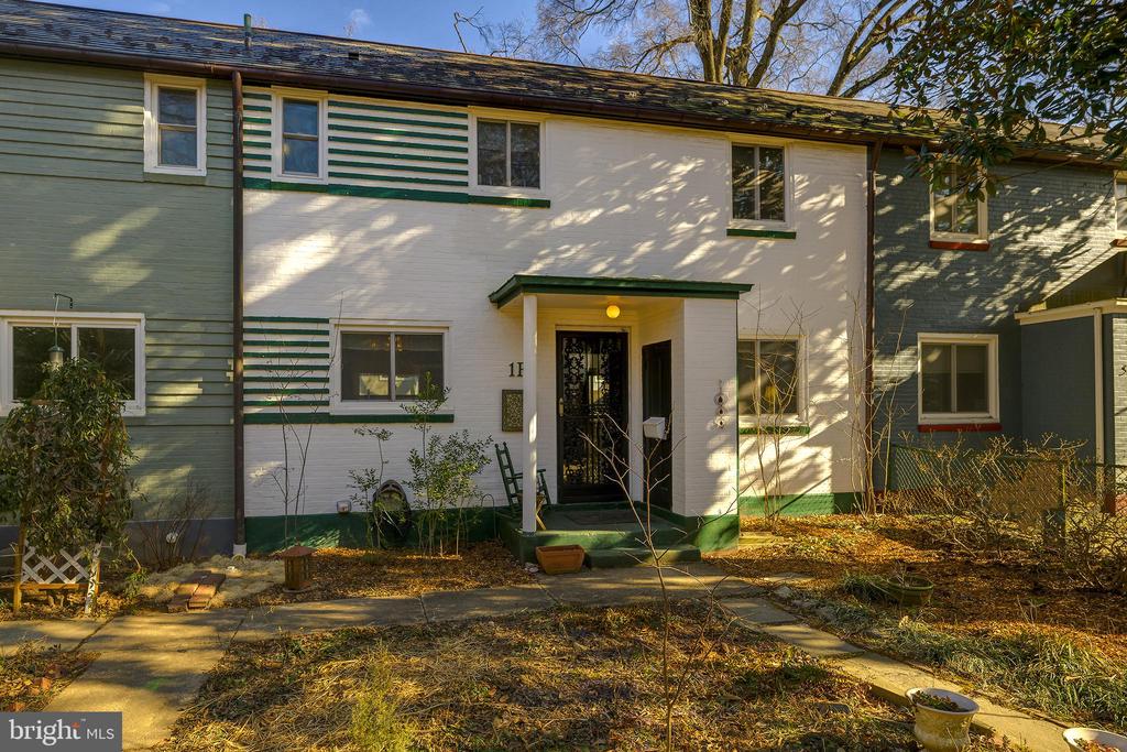1 NORTHWAY F