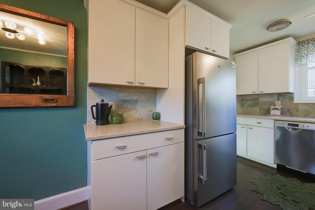 1 NORTHWAY F