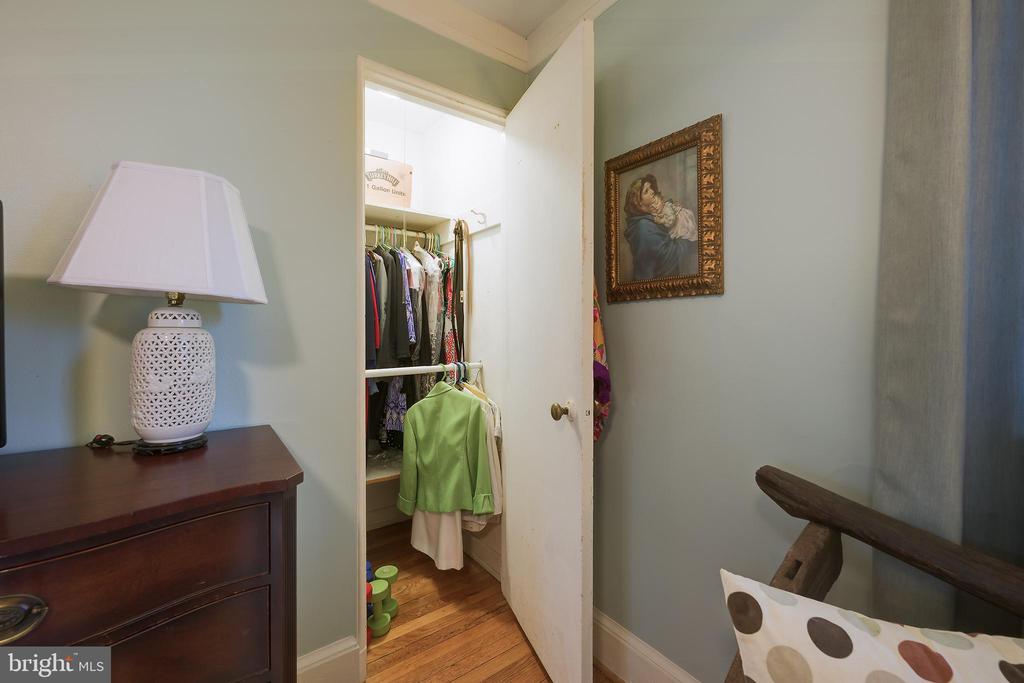 1 NORTHWAY F