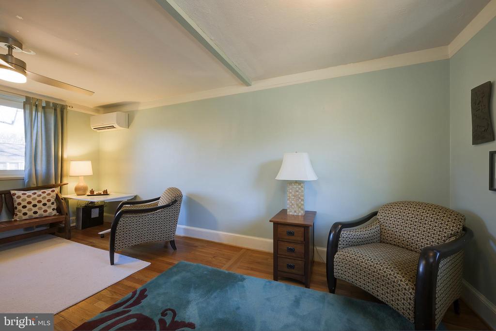 1 NORTHWAY F