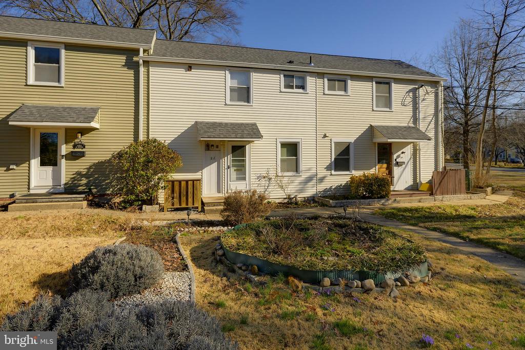 8 SOUTHWAY L