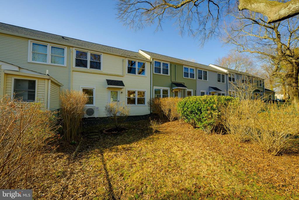 8 SOUTHWAY L