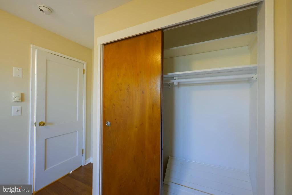 8 SOUTHWAY L