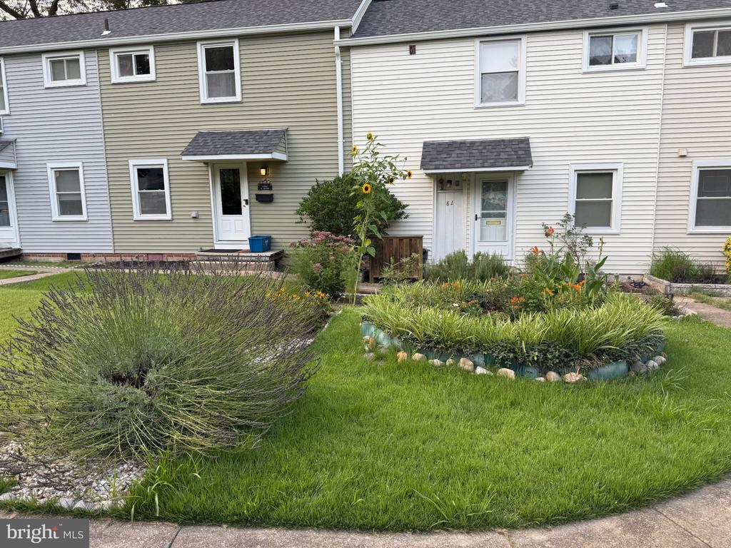 8 SOUTHWAY L