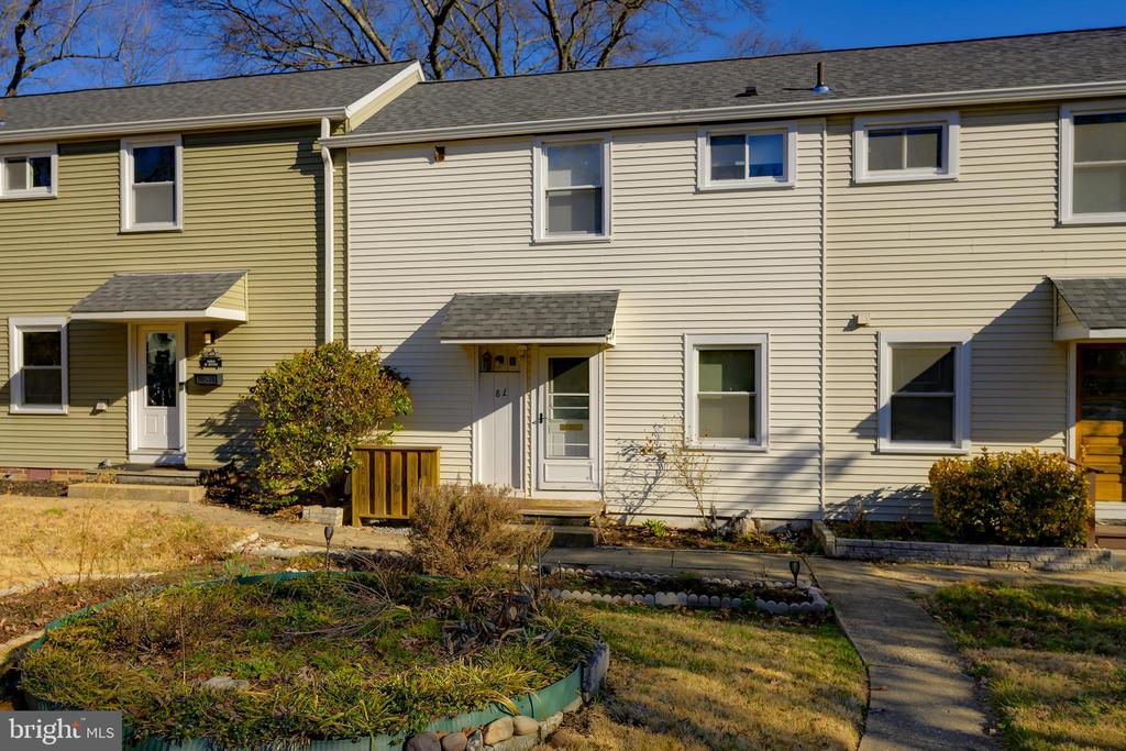 8 SOUTHWAY L