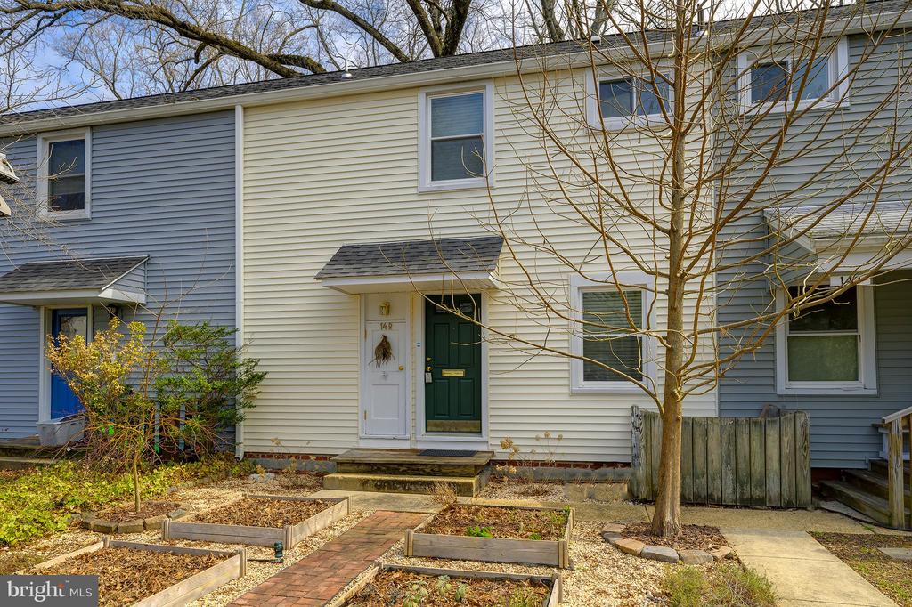 14 LAUREL HILL ROAD R