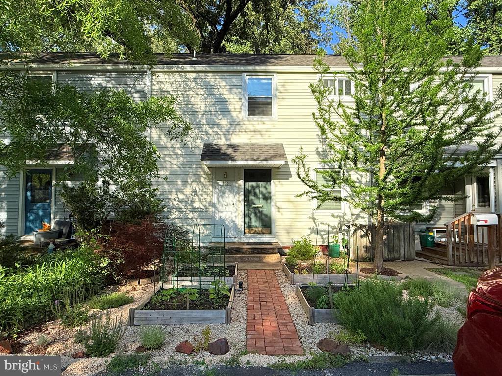 14 LAUREL HILL ROAD R