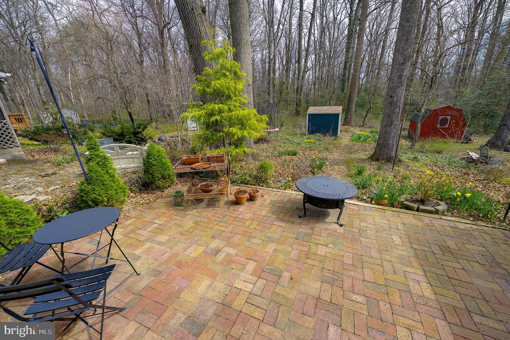 14 LAUREL HILL ROAD R