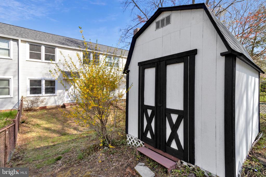36 RIDGE ROAD M