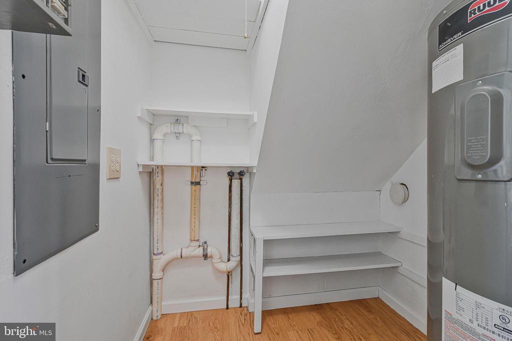 36 RIDGE ROAD M