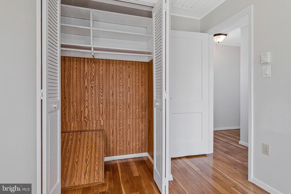 36 RIDGE ROAD M