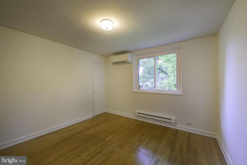 2 GARDENWAY C