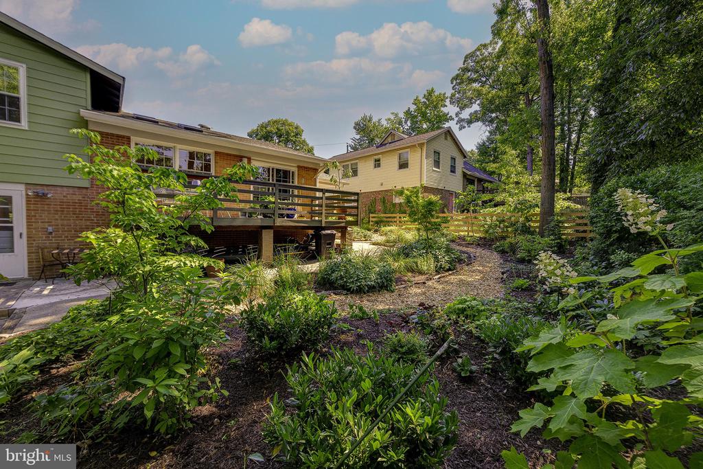 5 OLIVEWOOD COURT