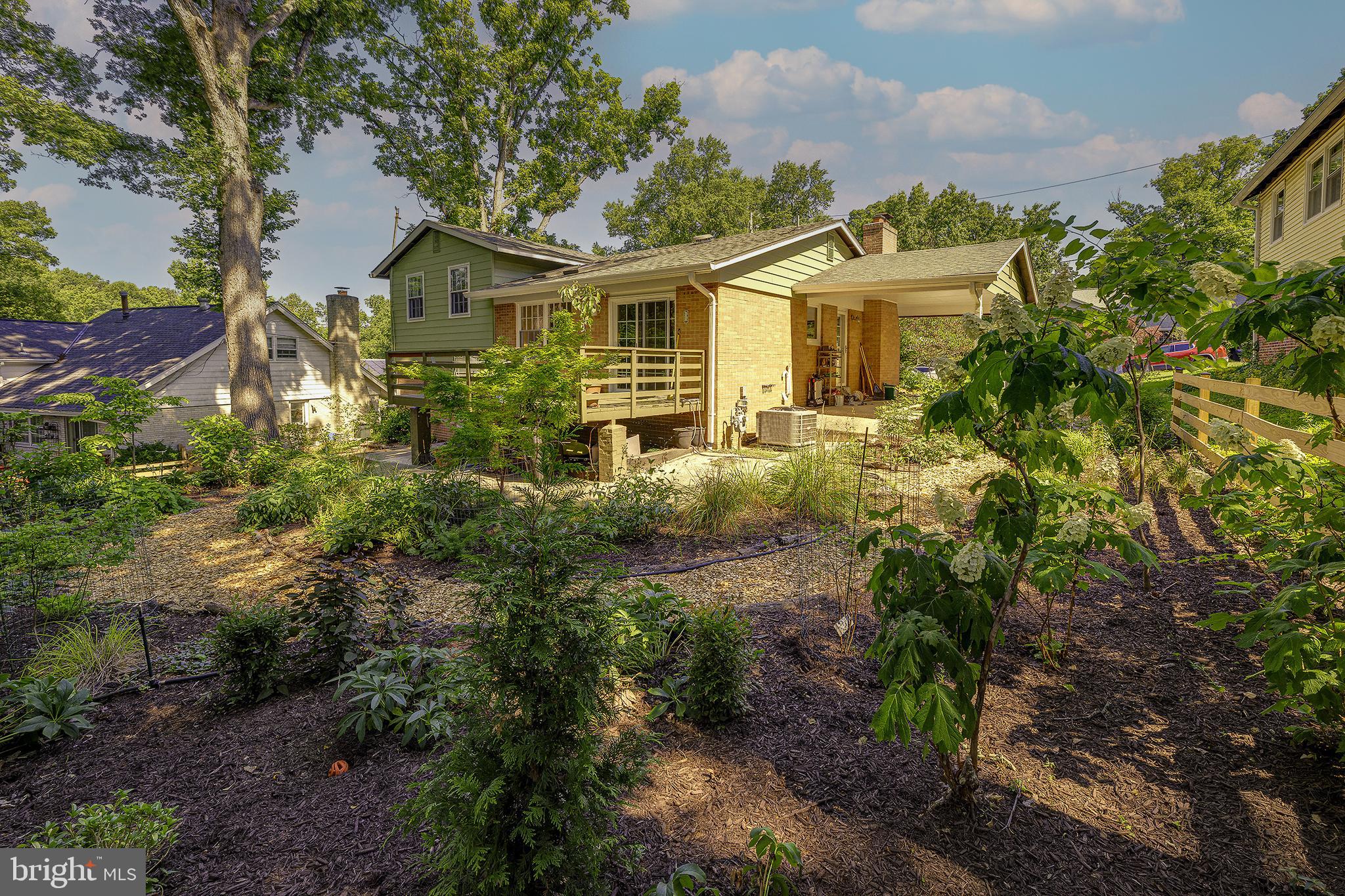 5 OLIVEWOOD COURT