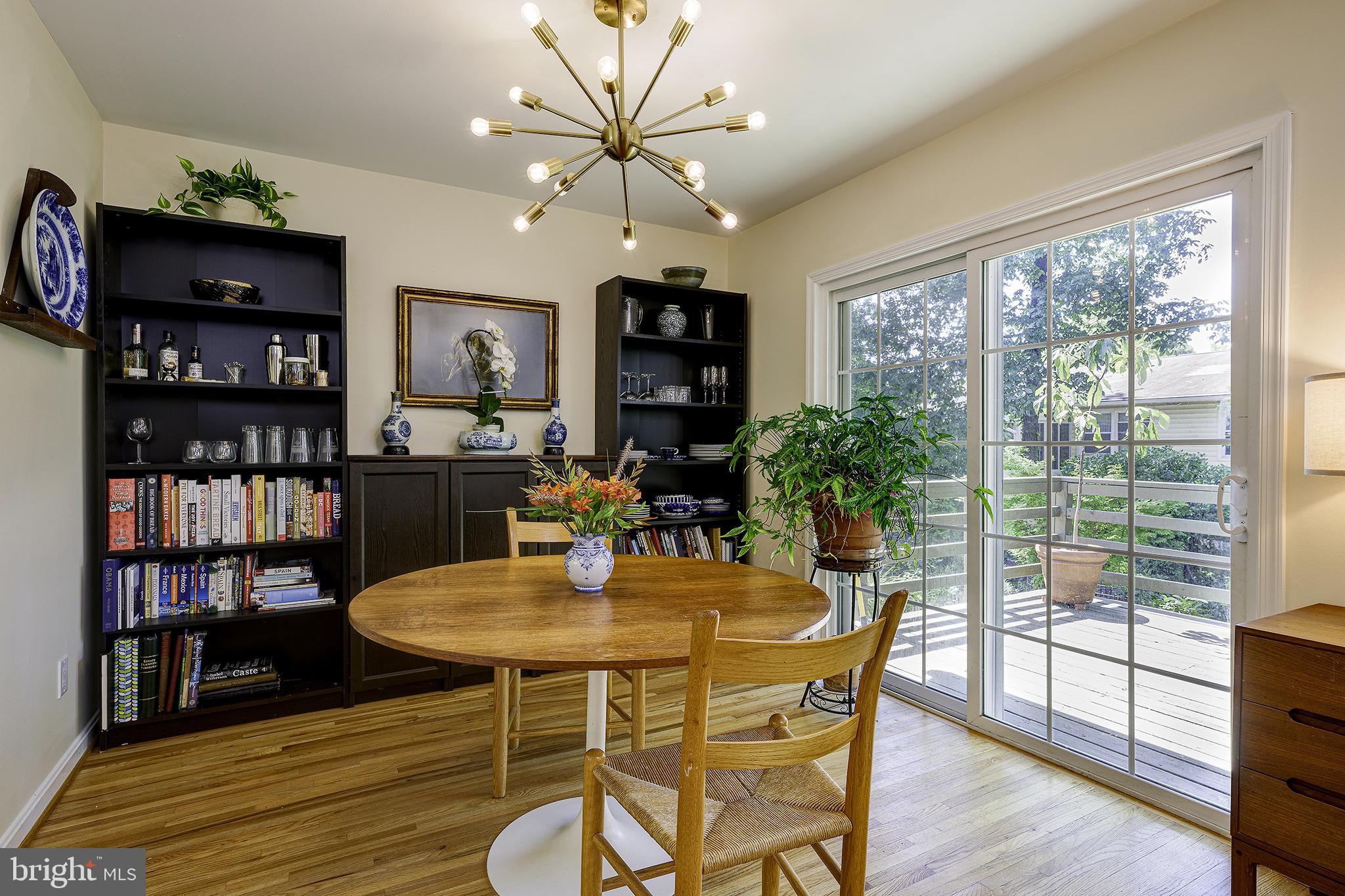 5 OLIVEWOOD COURT