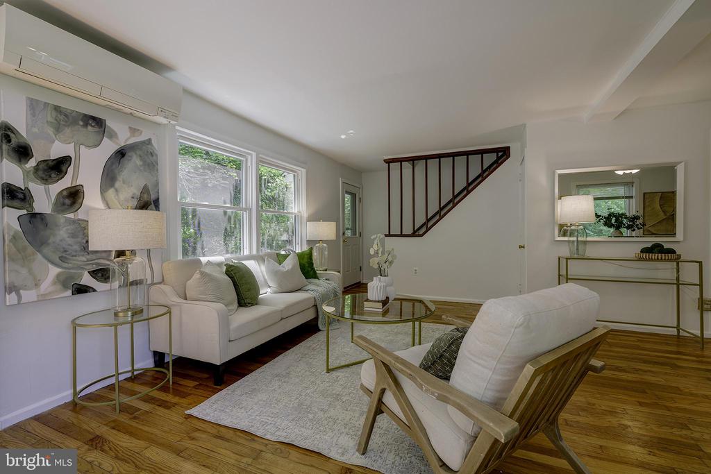 19 HILLSIDE ROAD A